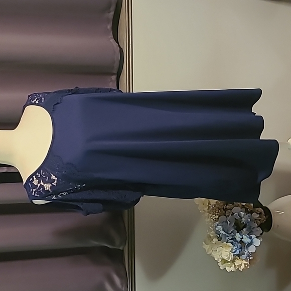 NWT St. John's Bay Cold Shoulder Top - Picture 1 of 10